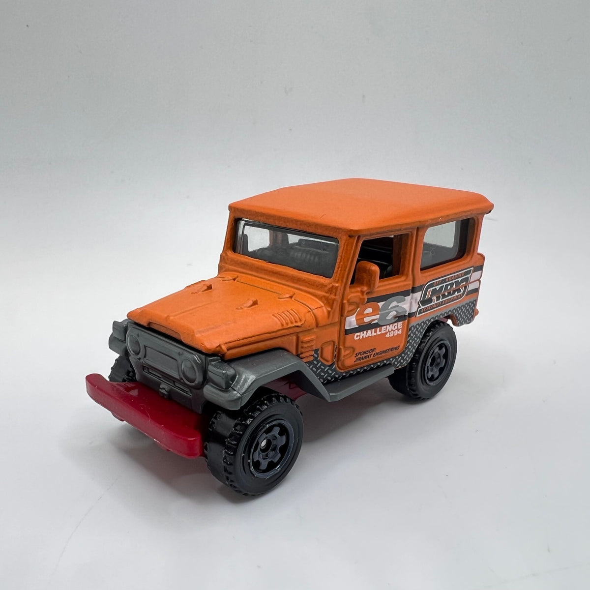 Matchbox Toyota FJ40 Land Cruiser Orange MBX Challenge LOOSE 1/64