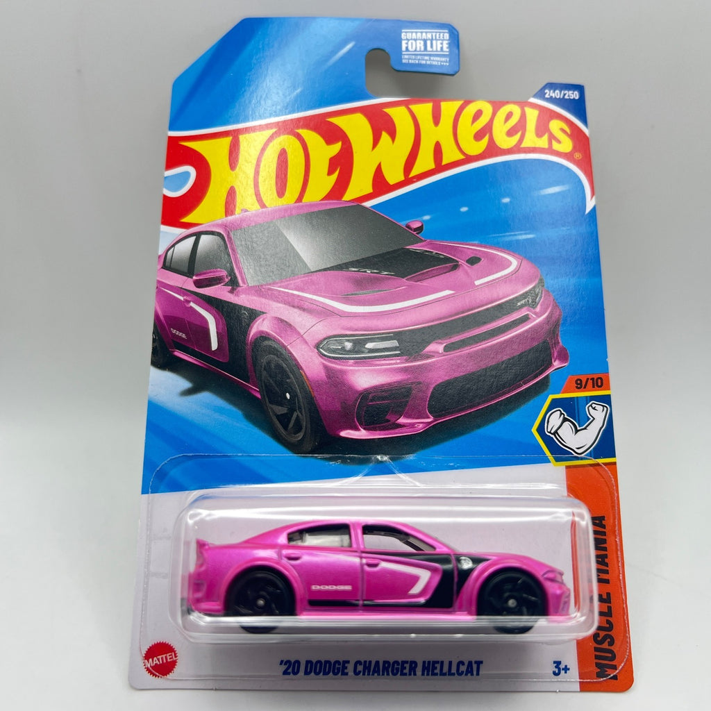Hot Wheels 20 Dodge Charger Hellcat Pink 240/250 Muscle Mania 9/10 1:64