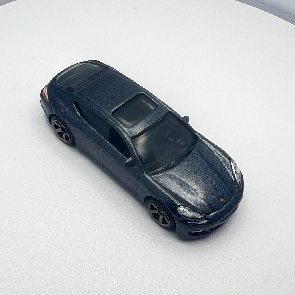 Matchbox 2010 Porsche Panamera Dark Blue Make Waves LOOSE 1/64
