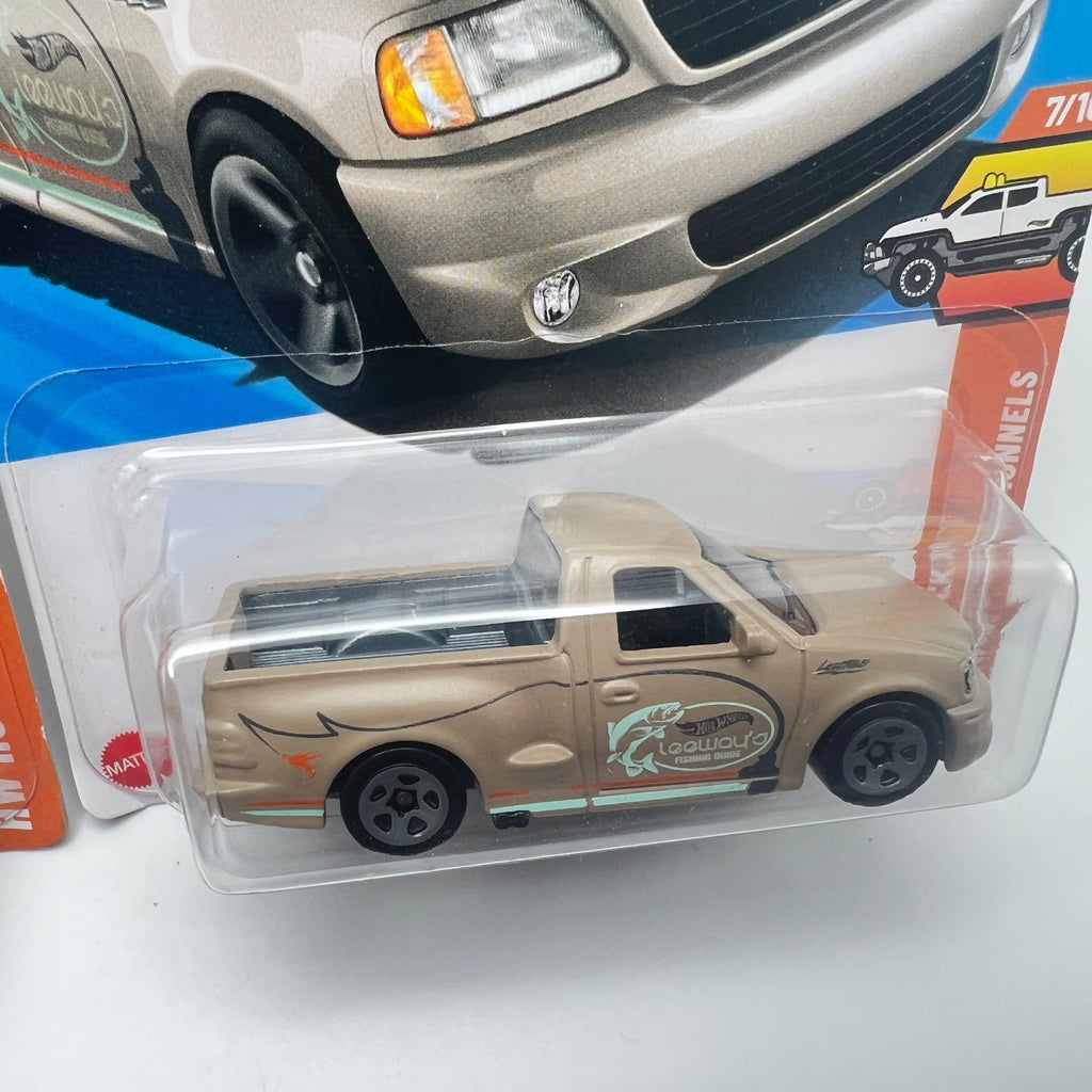 Hot Wheels '99 Ford F-150 SVT Lightning Lot of 2 Black + Tan 94/250 Hot Trucks