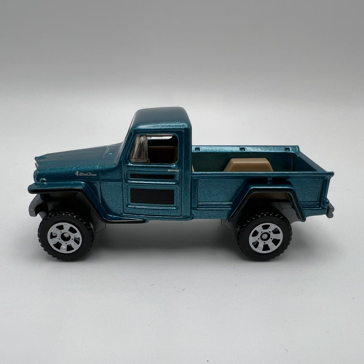 Matchbox. 2015. MB955 M29 Willy's Jeep. Blue/Green. Loose