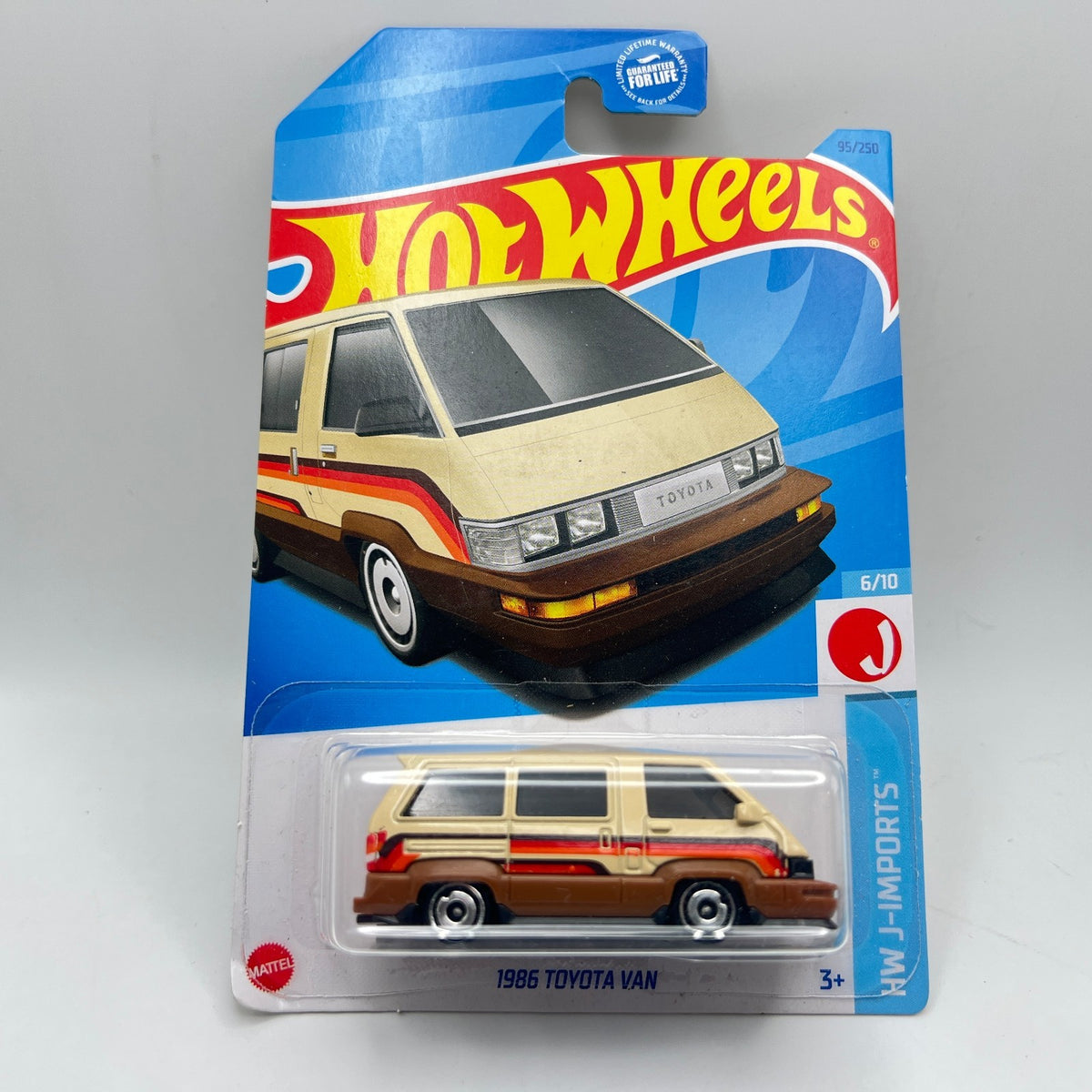 Hot Wheels 1986 Toyota Van Cream Brown HW J-Imports 6/10 95/250 2021