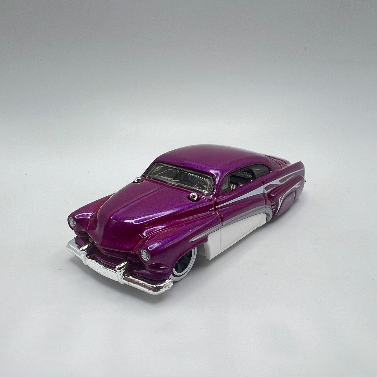 Hot Wheels Hirohata Merc Purple White LOOSE 1/64