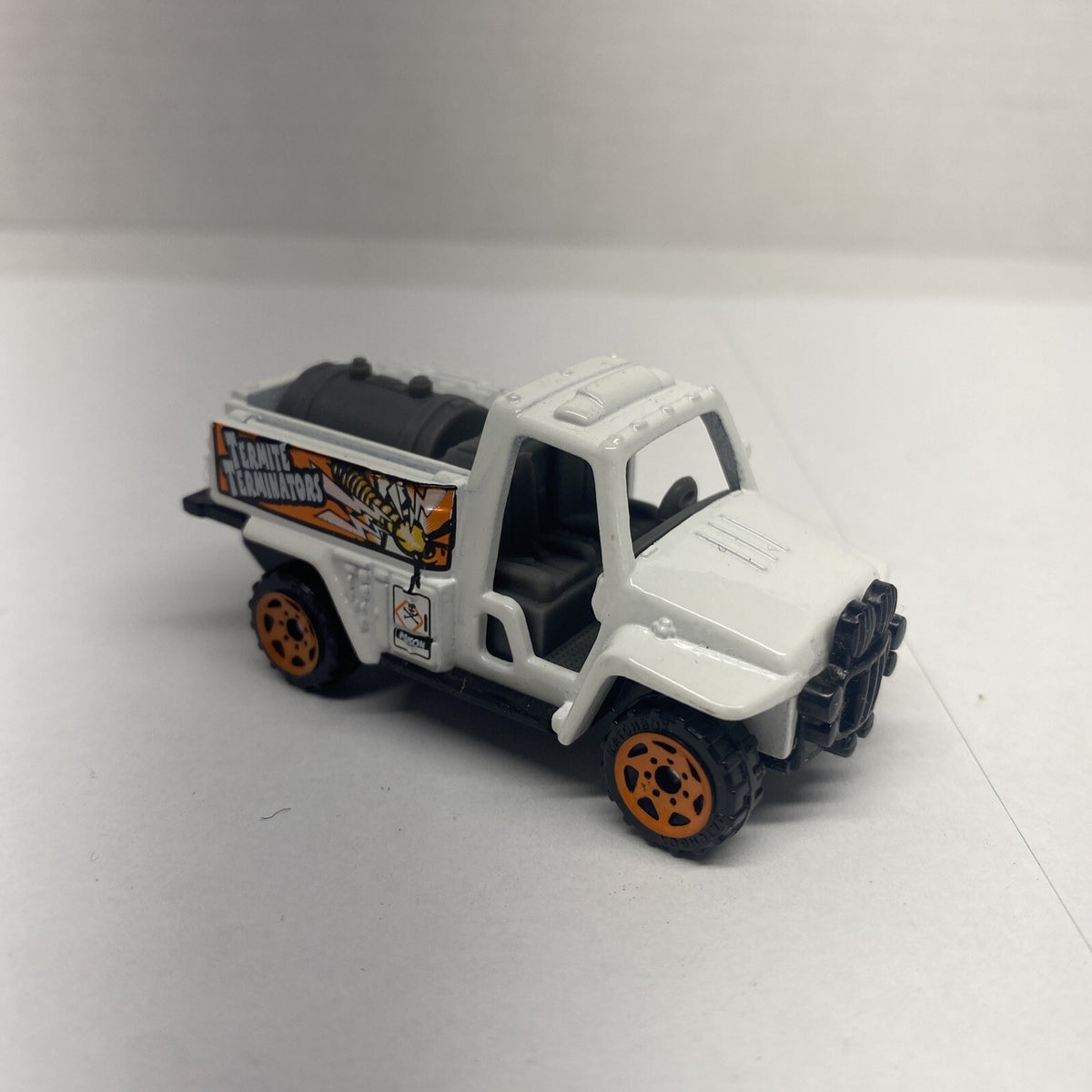 Matchbox White Foam Fire Truck Termite 1:64 Scale Diecast Toy Model Mattel