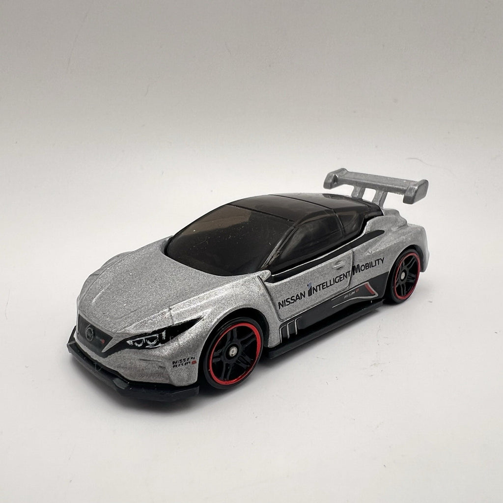 2021 HOT WHEELS NISSAN LEAF NISMO RC_02 SILVER 1:64 DIECAST 2 3/4" CAR W/ BLACK