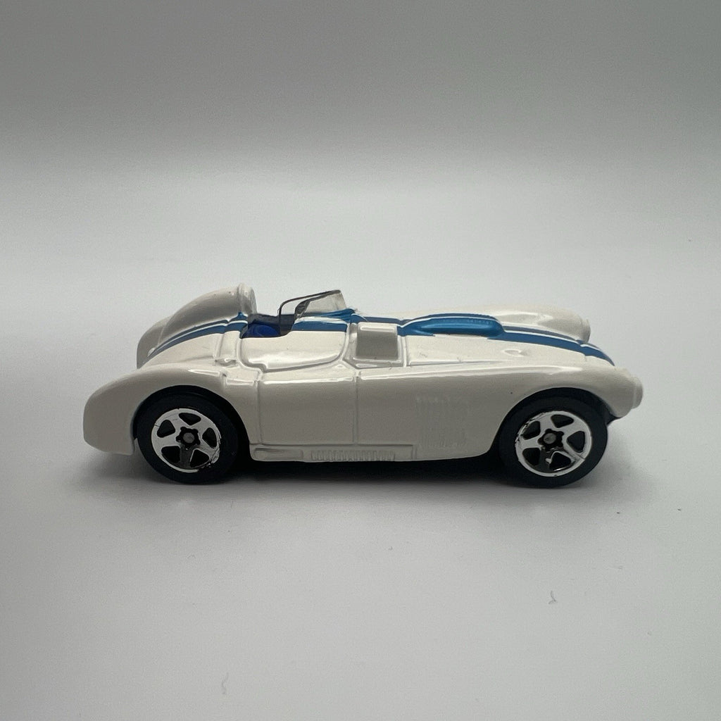 Hot Wheels 2001 *Loose* Cunningham C4R #051 White