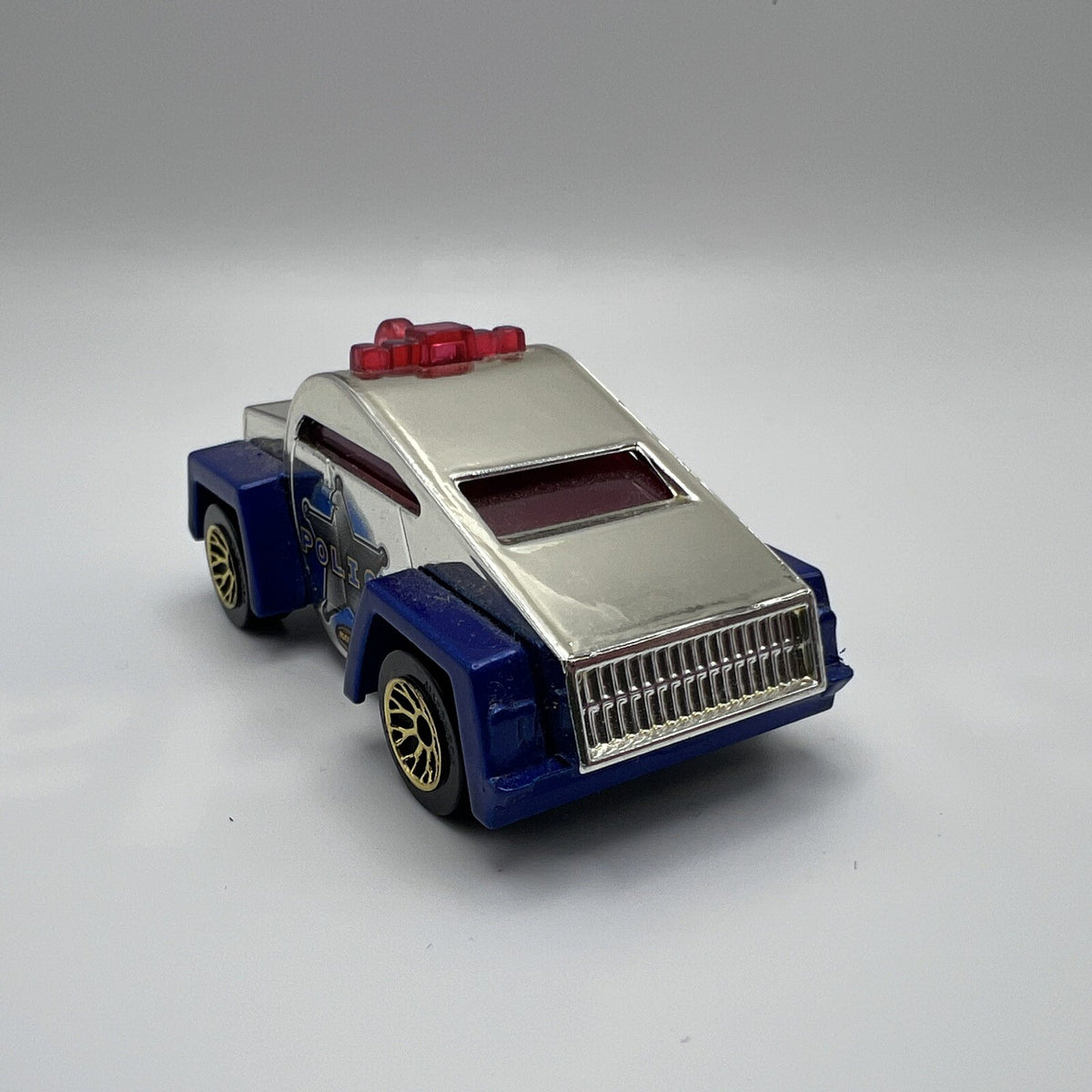 Matchbox 2003:  WHISTLE CAR MB617 POLICE Silver Blue Red Die Cast TOYS