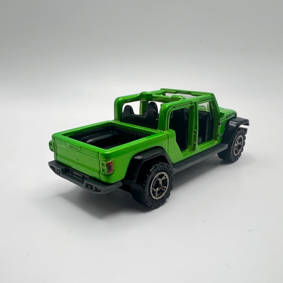 Matchbox '20 Jeep Gladiator Green Rubicon LOOSE 1/64