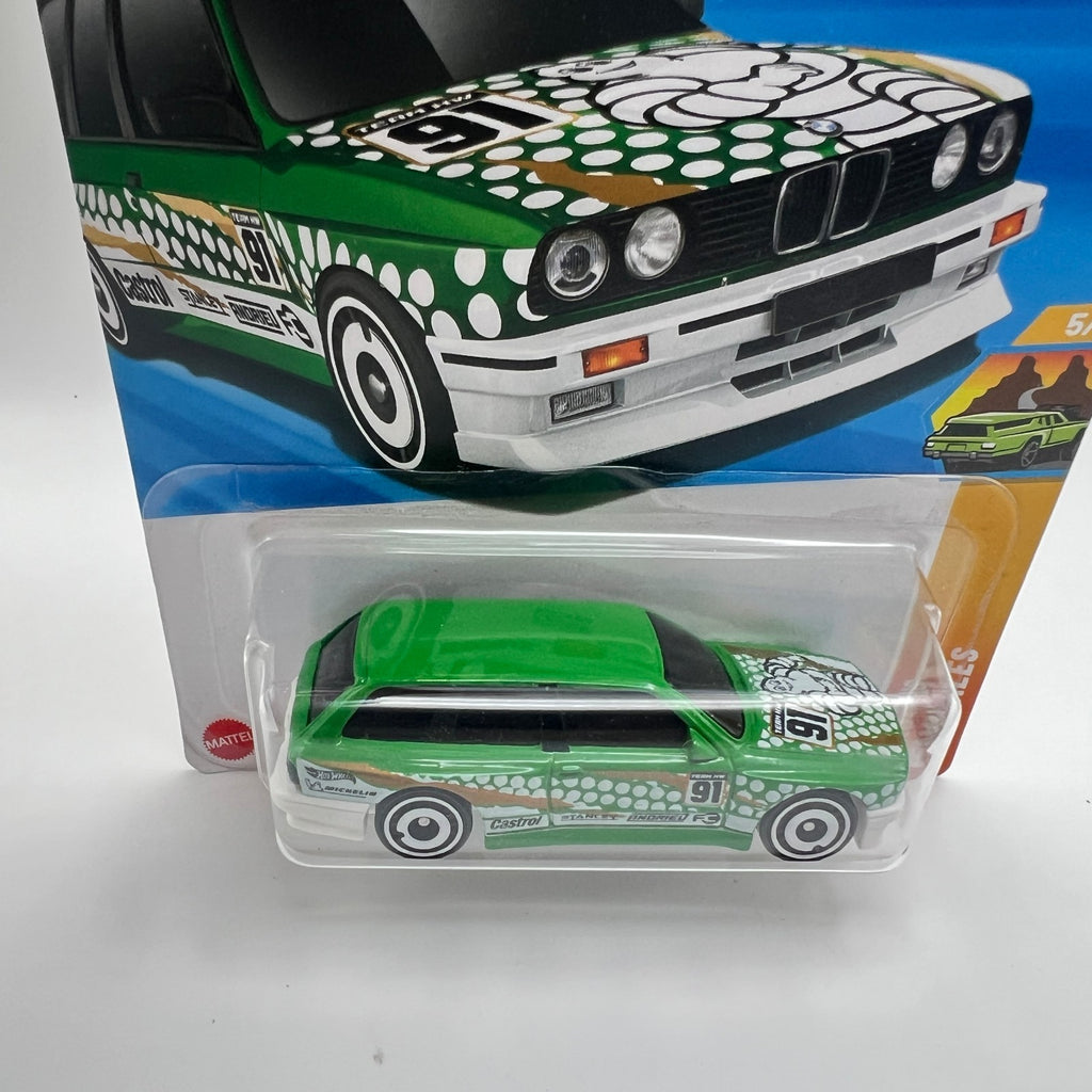Hot Wheels BMW M3 Wagon 245/250 Wagons 5/5 Green Castrol French Card