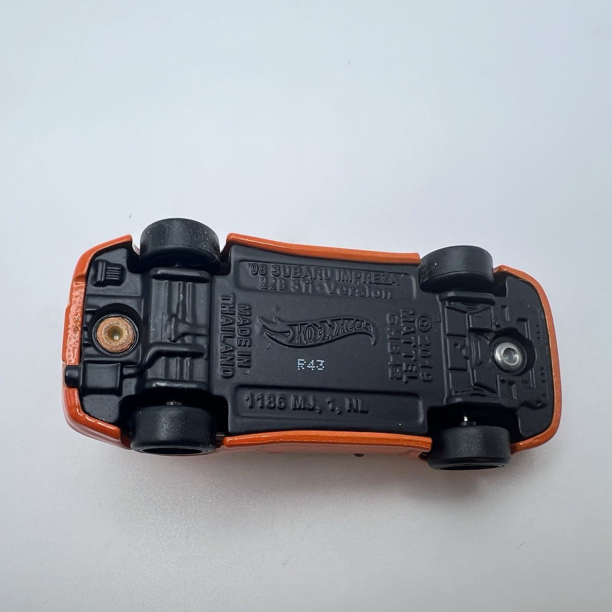 1998 SUBARU IMPREZA STI Diorama Collectible DieCast Model Car 1:64 Orange LOOSE