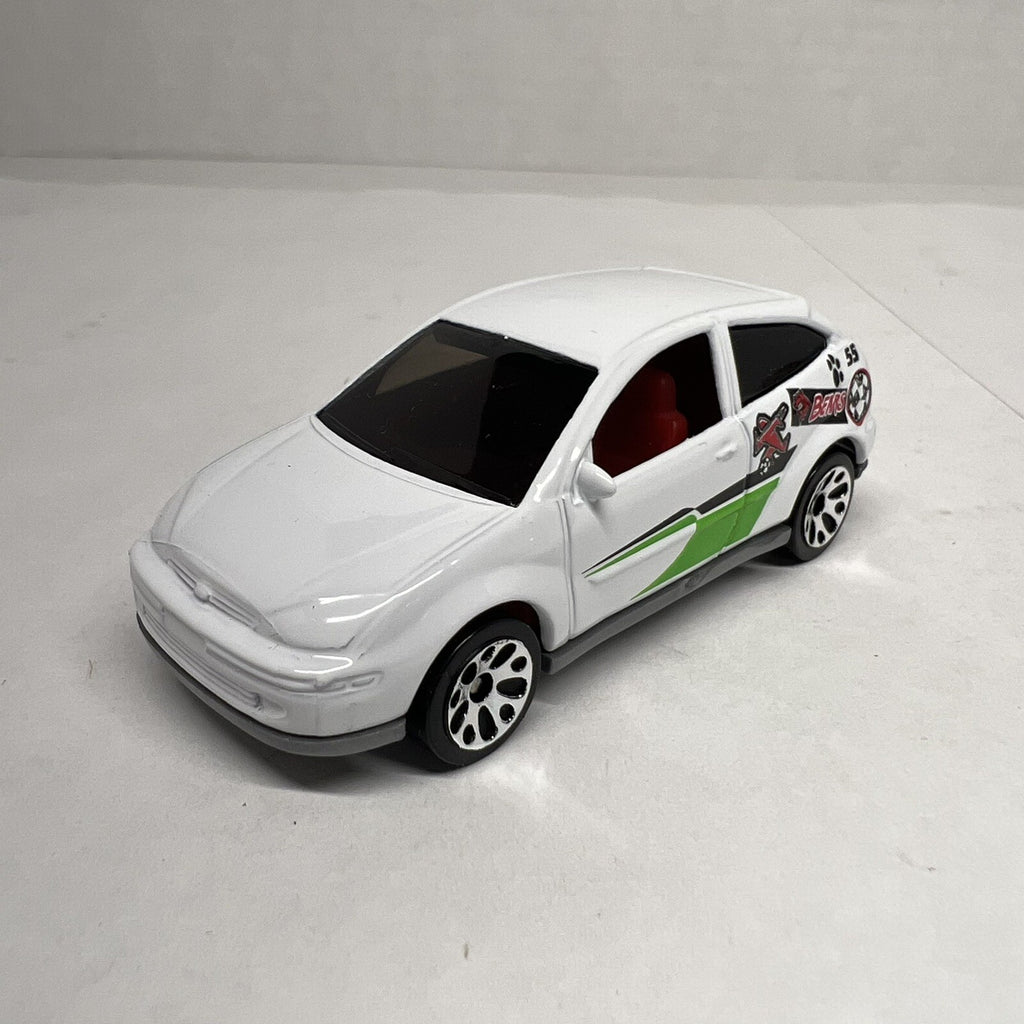 MATCHBOX White FORD FOCUS 2DOOR CAR Bears Scoccer#55 - SCALE 1/57 -1999
