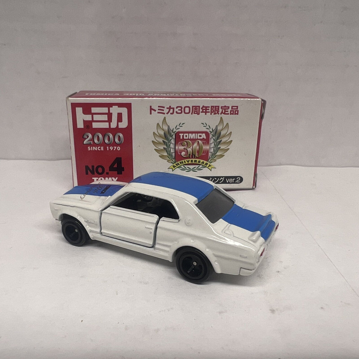 TOMY Tomica Nissan skyline h/t 2000GT-R 30th Anniversary Model no. 4
