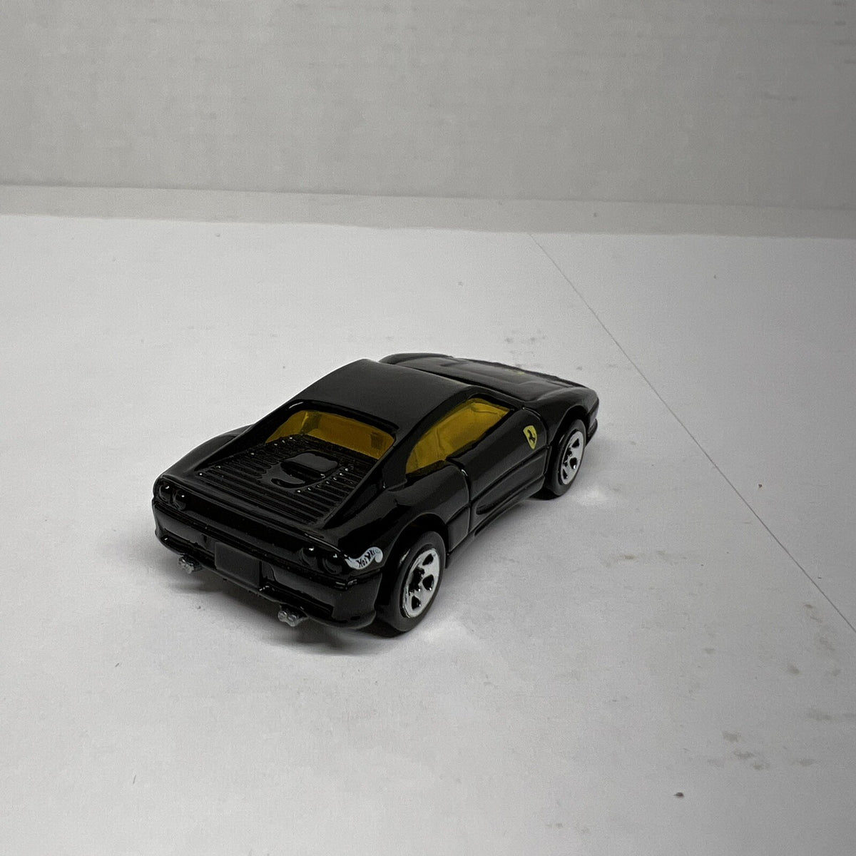 "HOT WHEELS" ~ 1995 ~ BLACK FERRARI 355 ~ GREAT VINTAGE CONDITION