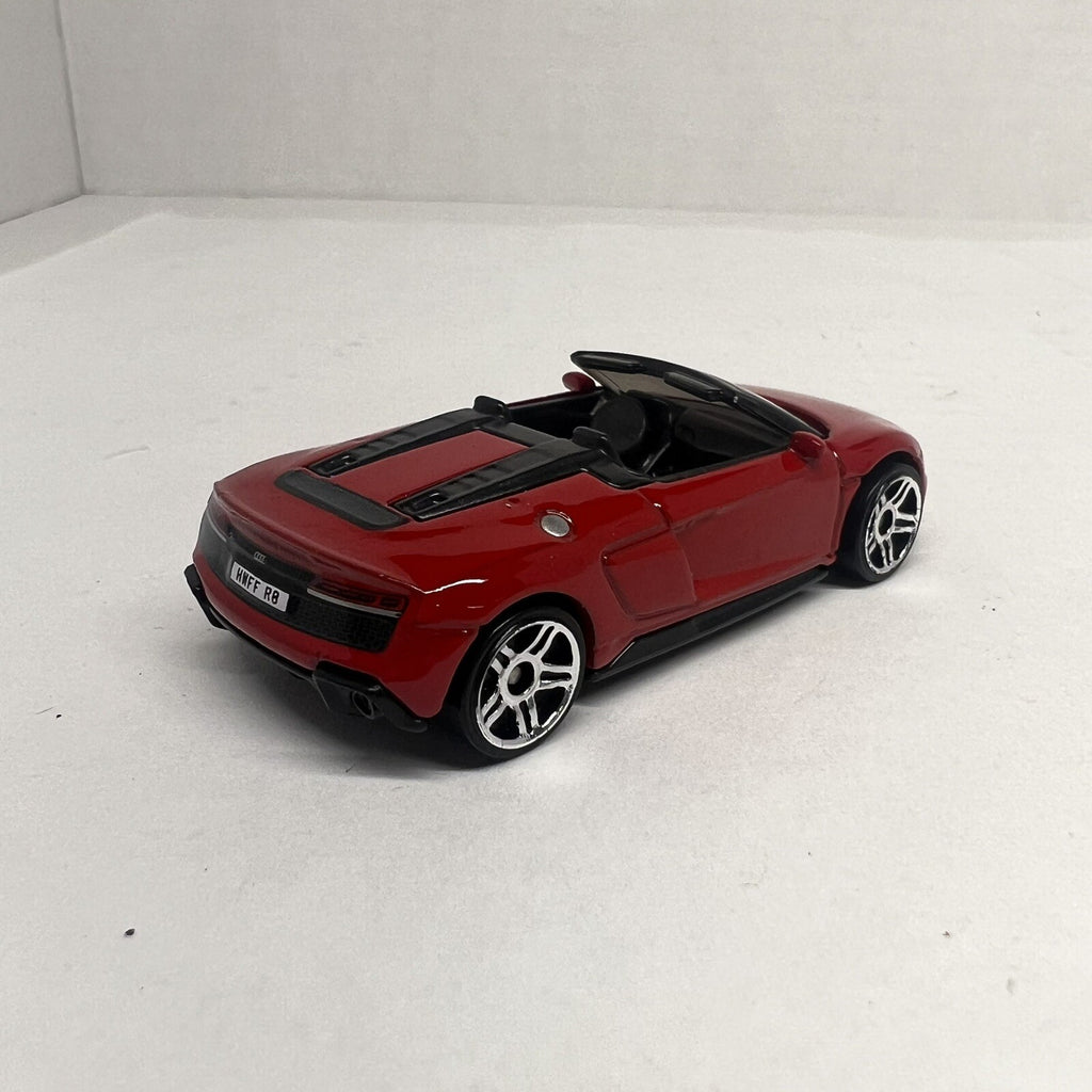 2019 Audi R8 Spyder * 1:64 Scale Diecast Model Diorama Hot Wheels *