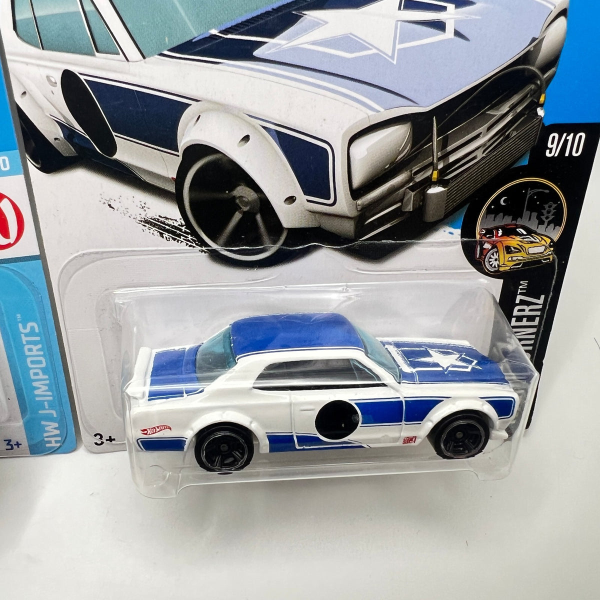 Hot Wheels Nissan Skyline HT 2000GT-X Lot of 2 Teal 187/250 + White 283/365