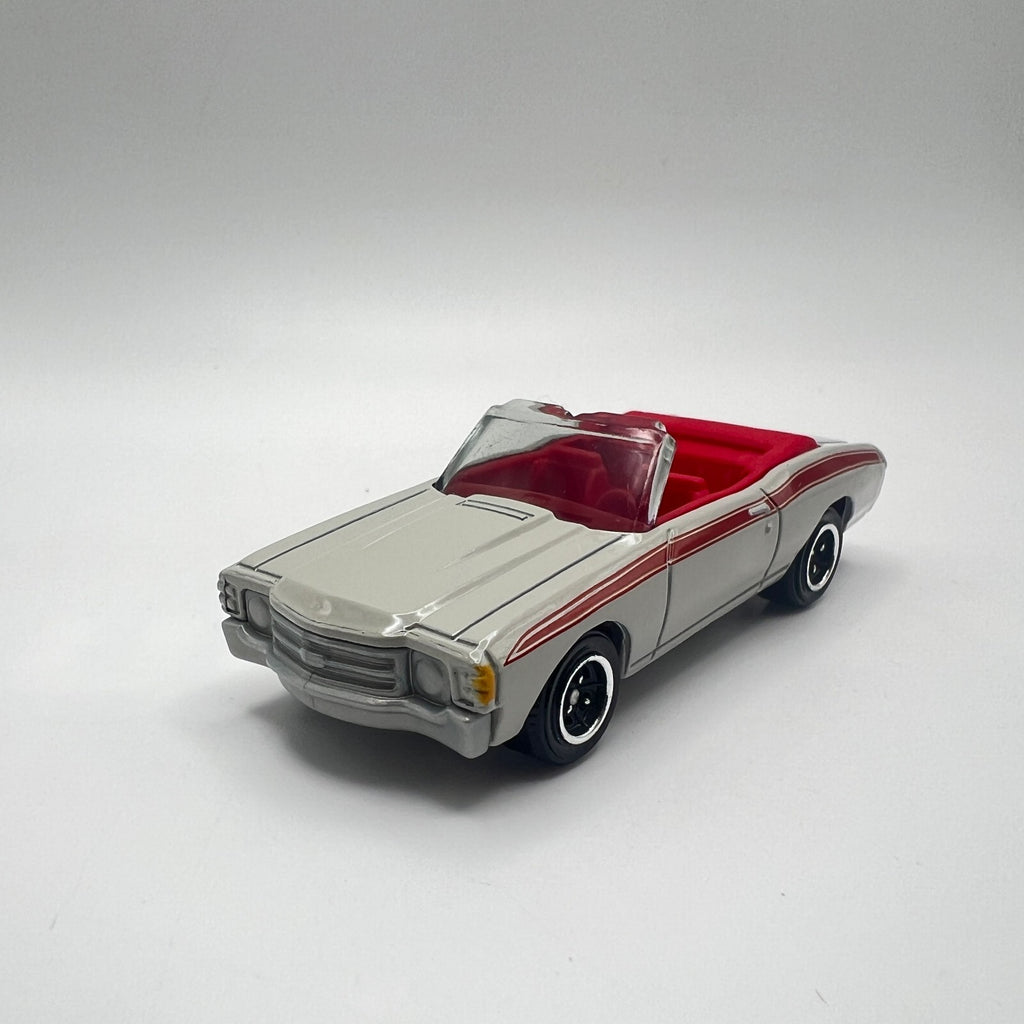 Matchbox 1971 Chevy Chevelle Convertible Light Gray Red Stripes LOOSE 1/64