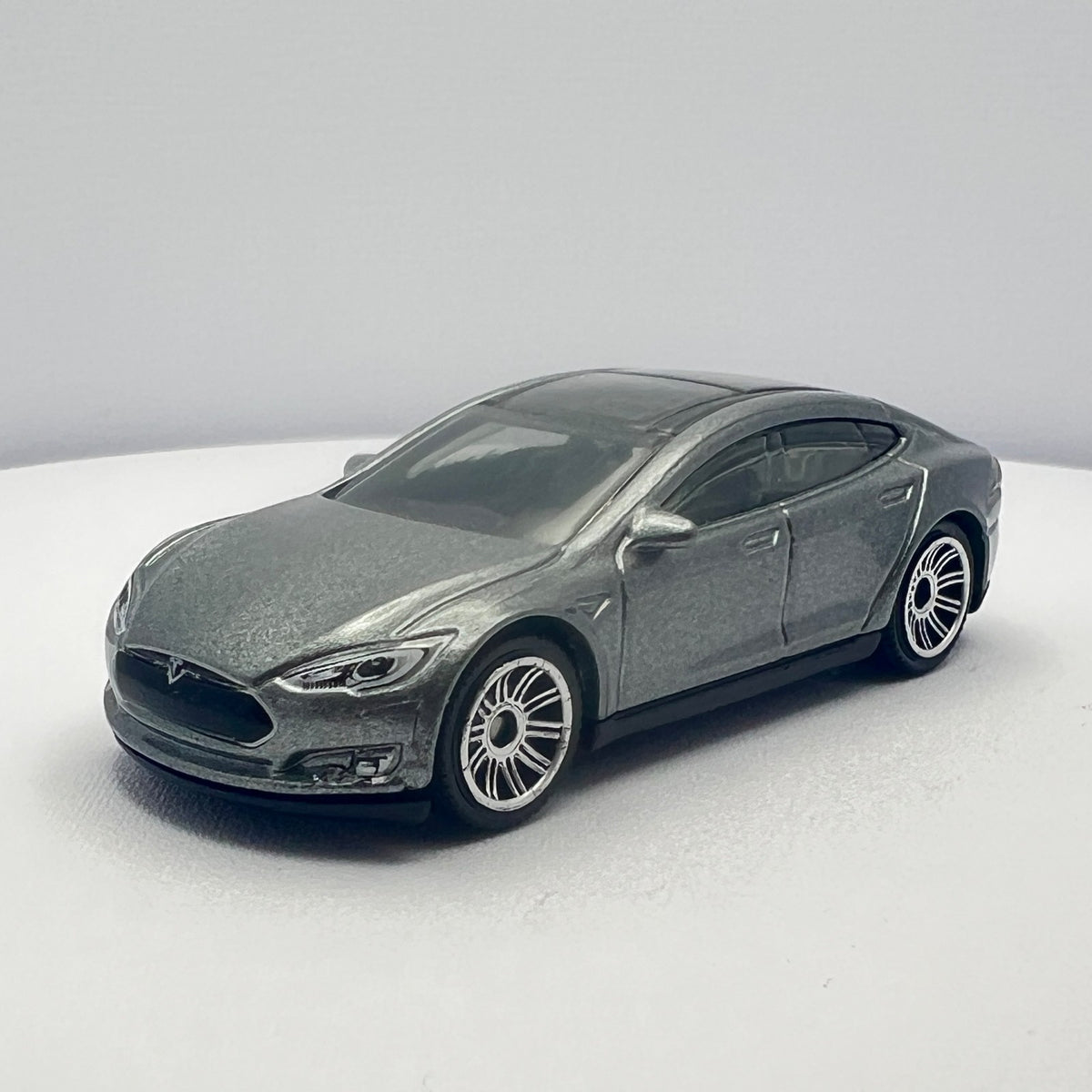 Matchbox Tesla Model S Gray Metallic LOOSE 1/64