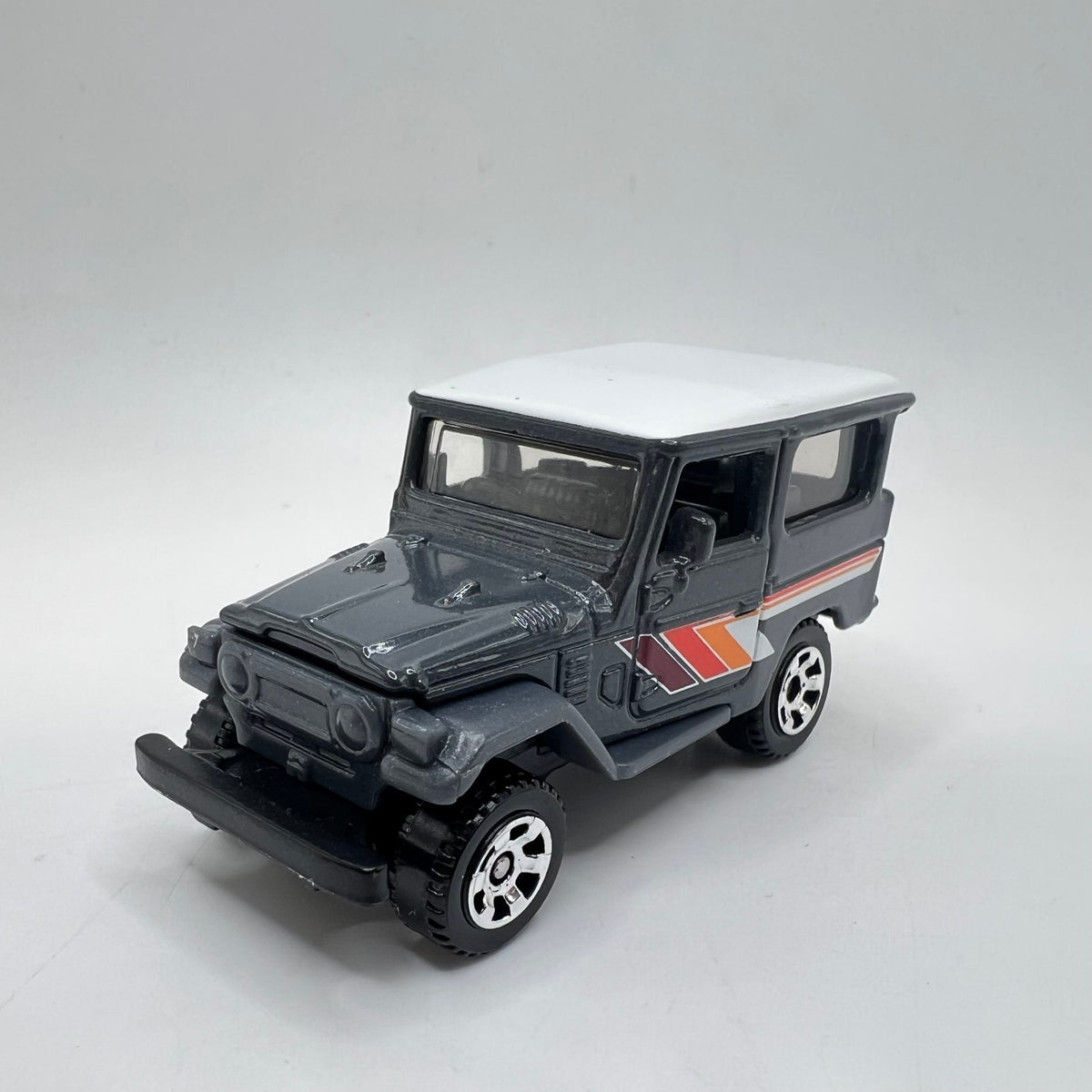 Matchbox Toyota FJ40 Land Cruiser Gray White Roof LOOSE 1/64