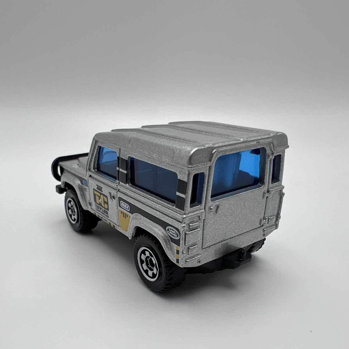 MATCHBOX METAL 2017  Land Rover 90  1:64 SCALE