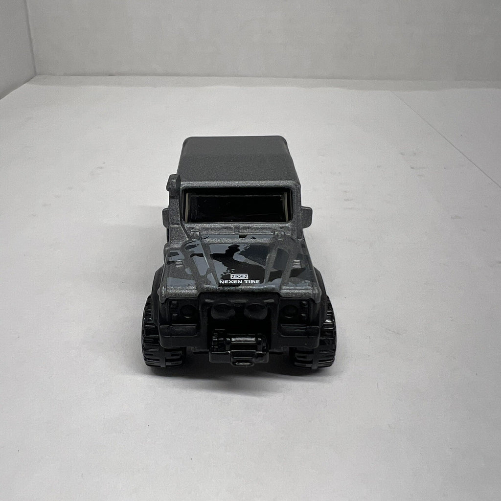 2018 Hot Wheels Loose Gray ‘15 Land Rover Defender Double Cab