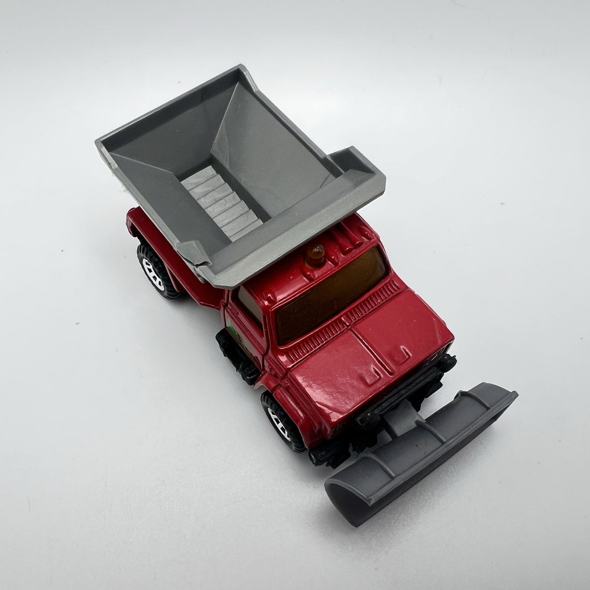 Matchbox 1990 Chevrolet Highway Maintenance Truck Aspen Snow Removal Toy
