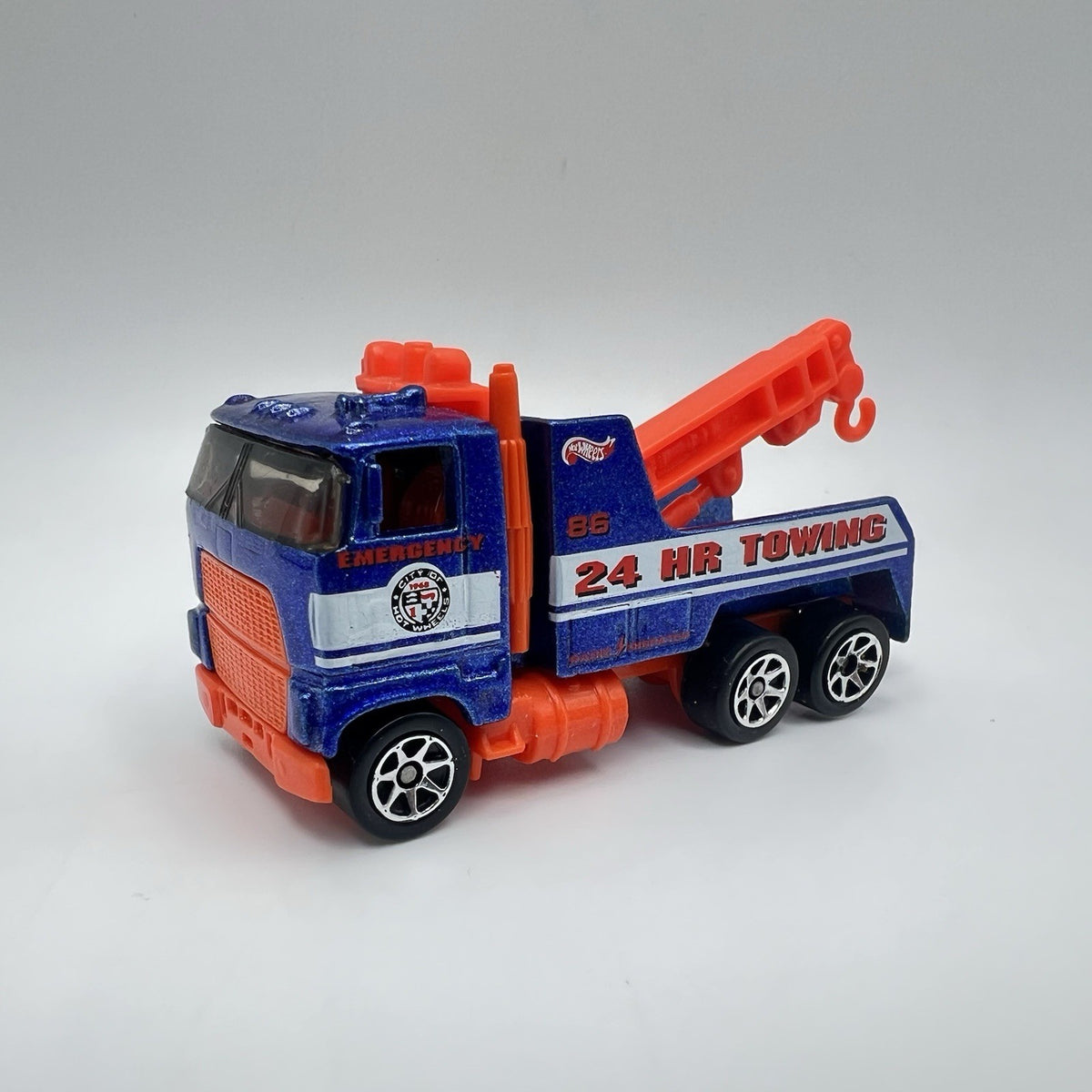 Hot Wheels 24 Hr Hour Wrecking Tow Heavy Truck Malaysia 1981
