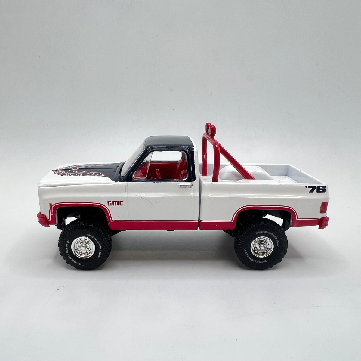 M2 Machines 1976 GMC 4x4 Pickup White Red Firebird Hood LOOSE 1/64