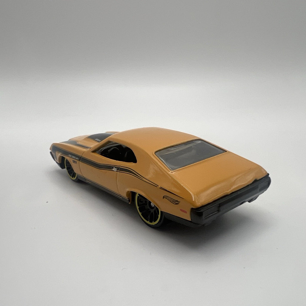 2010 Hot Wheels Muscle Mania '72 Ford Gran Torino Sport 1:64 Diecast