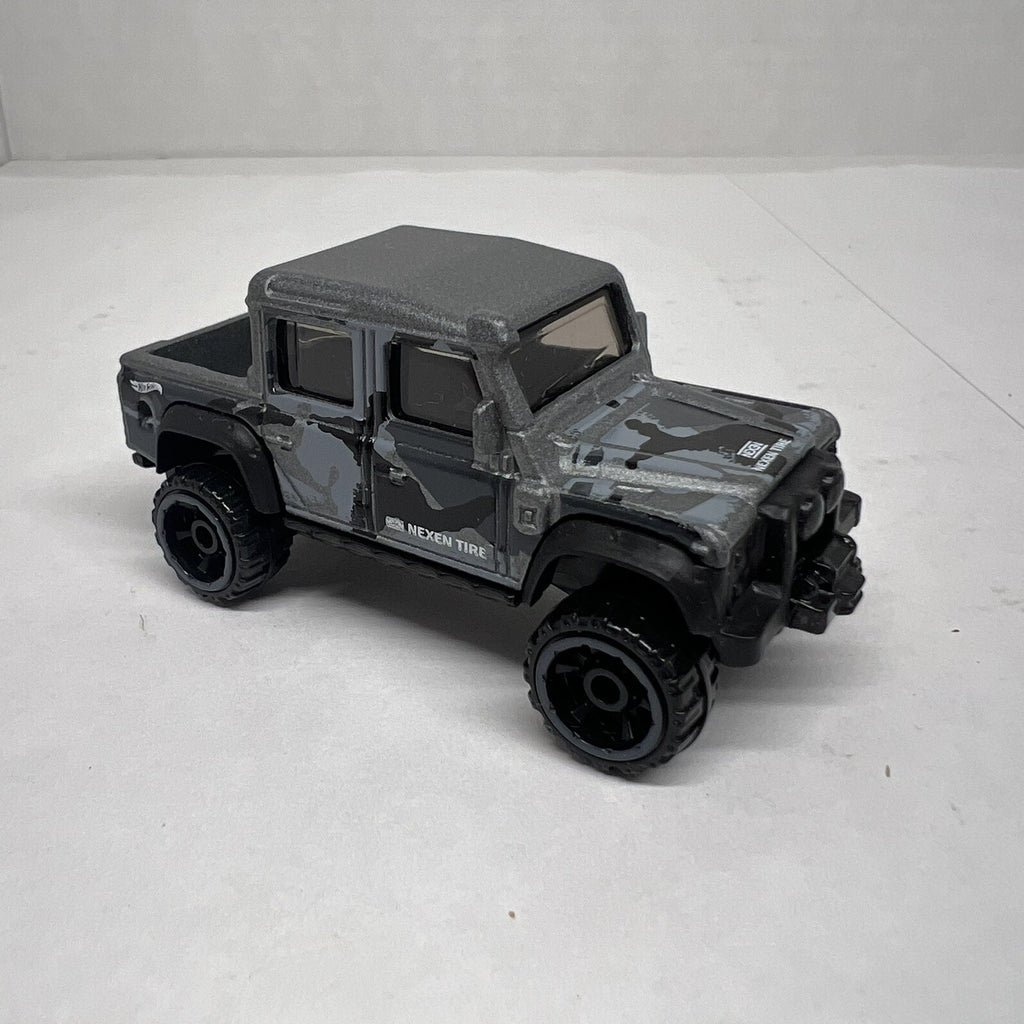 2018 Hot Wheels Loose Gray ‘15 Land Rover Defender Double Cab