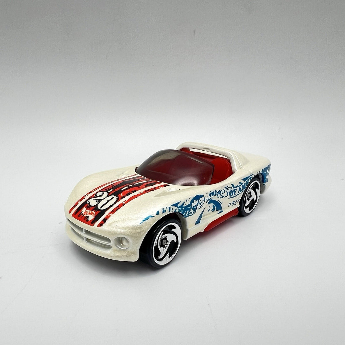 1992 Hot Wheels - Dodge Viper RT/10 Convertible White 3sp Chrome Razor Wheels
