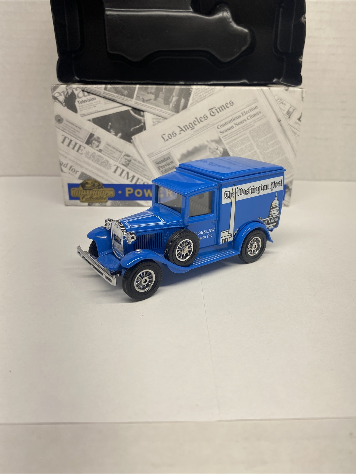 YPP08 1993 Matchbox Power of the Press 1930 Model A Ford Van The Washington Post