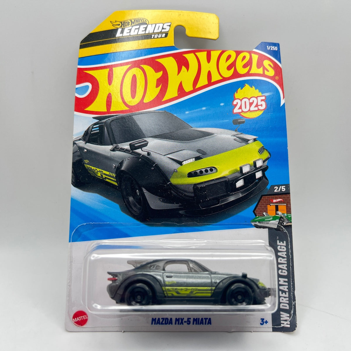 Hot Wheels Mazda MX-5 Miata Gray Legends Tour HW Dream Garage 2/5 1/250 2025