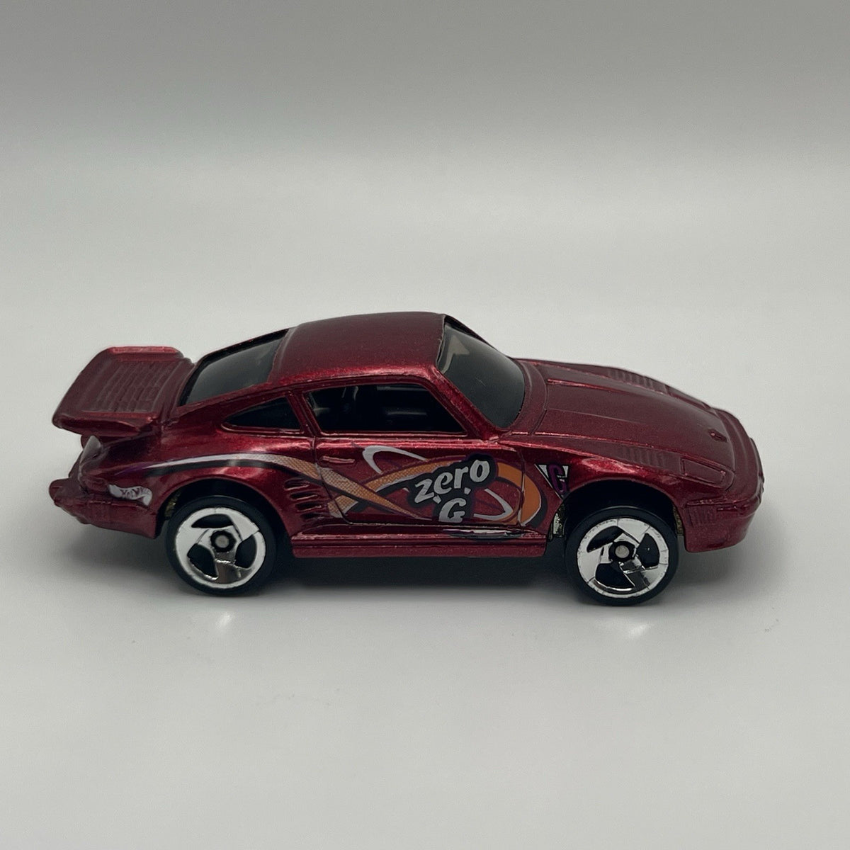 HOT WHEELS #856 - RED - PORSCHE 930 - ZERO G MAROON LOOSE