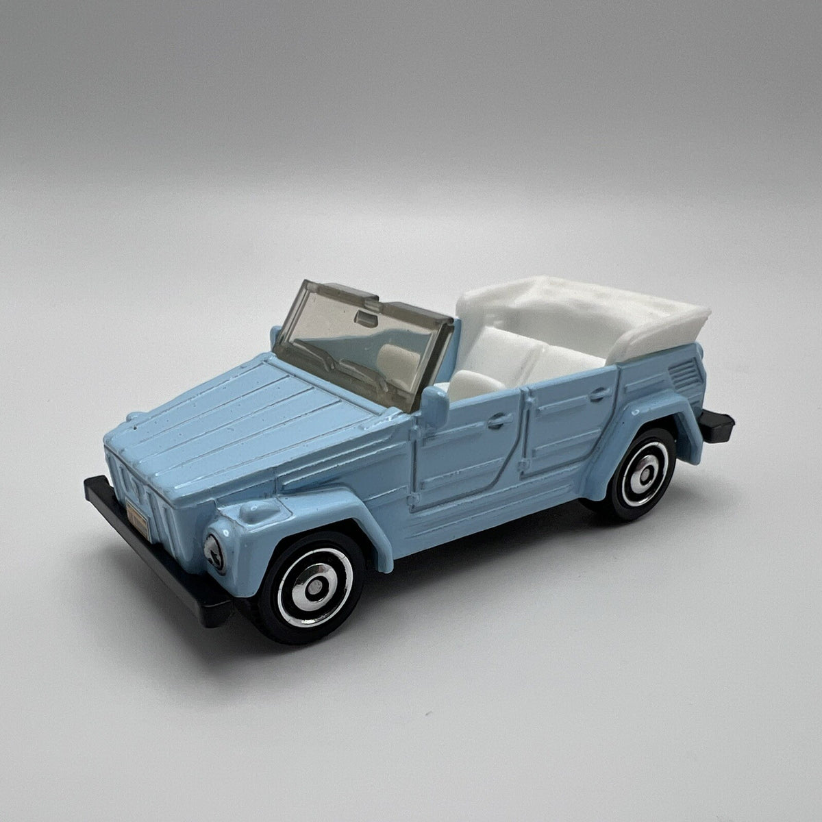 2007 Matchbox #738 Volkswagen - 1974 Type 181 - Light Blue