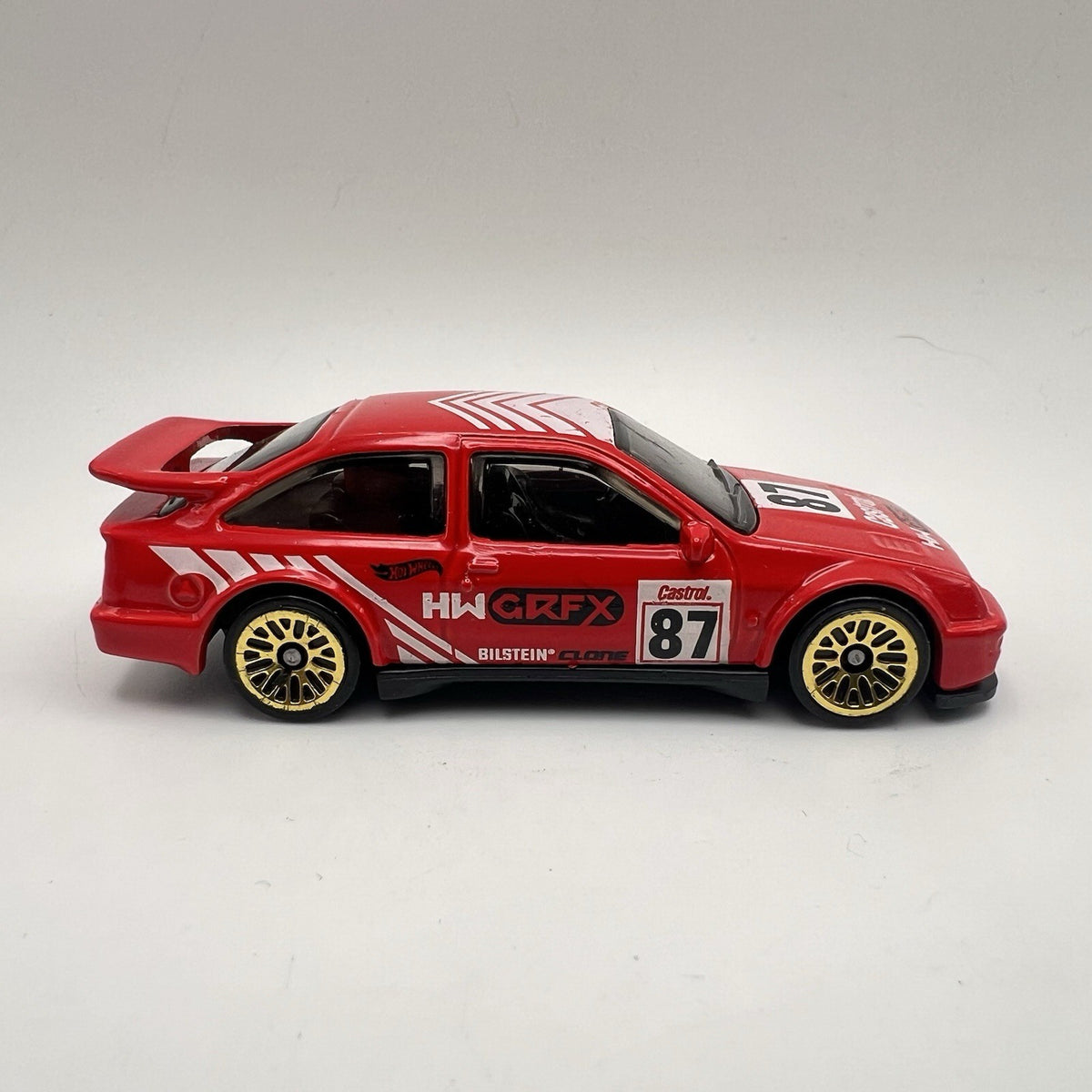 2022 HOT WHEELS '87 FORD SIERRA COSWORTH #87 RED DIECAST 2 7/8" RACE CAR W WHITE