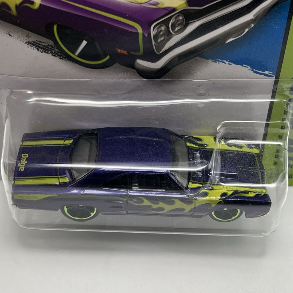 Hot Wheels HW Workshop '69 Dodge Coronet Superbee 212/250 Purple