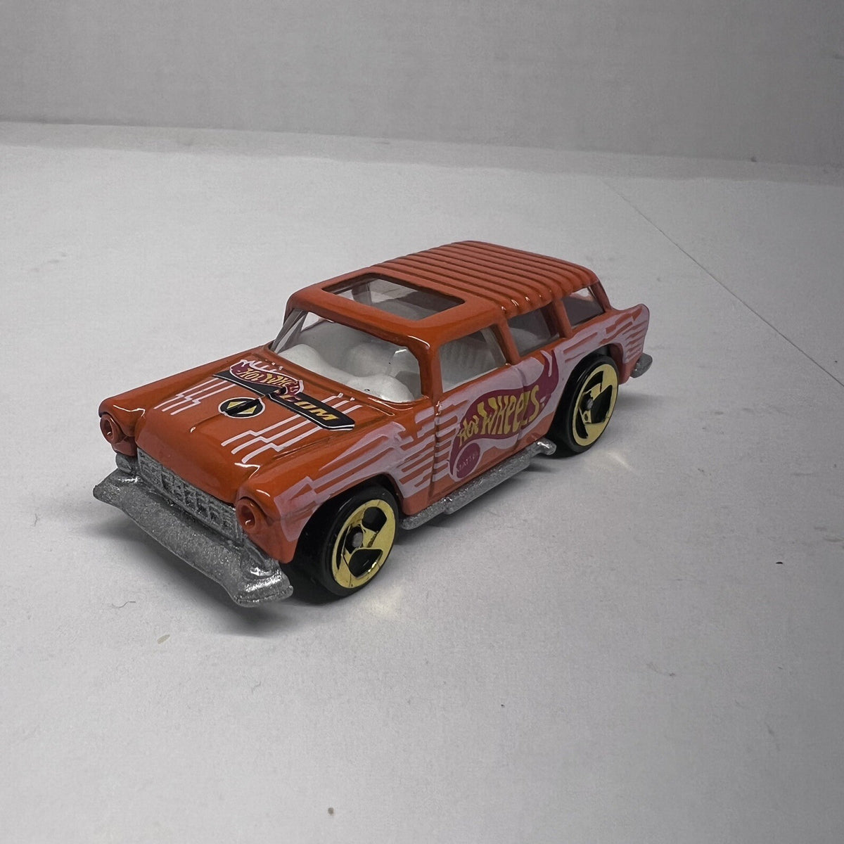 Vintage 1969 Hot Wheels .Com  55 CHEVY NOMAD Orange