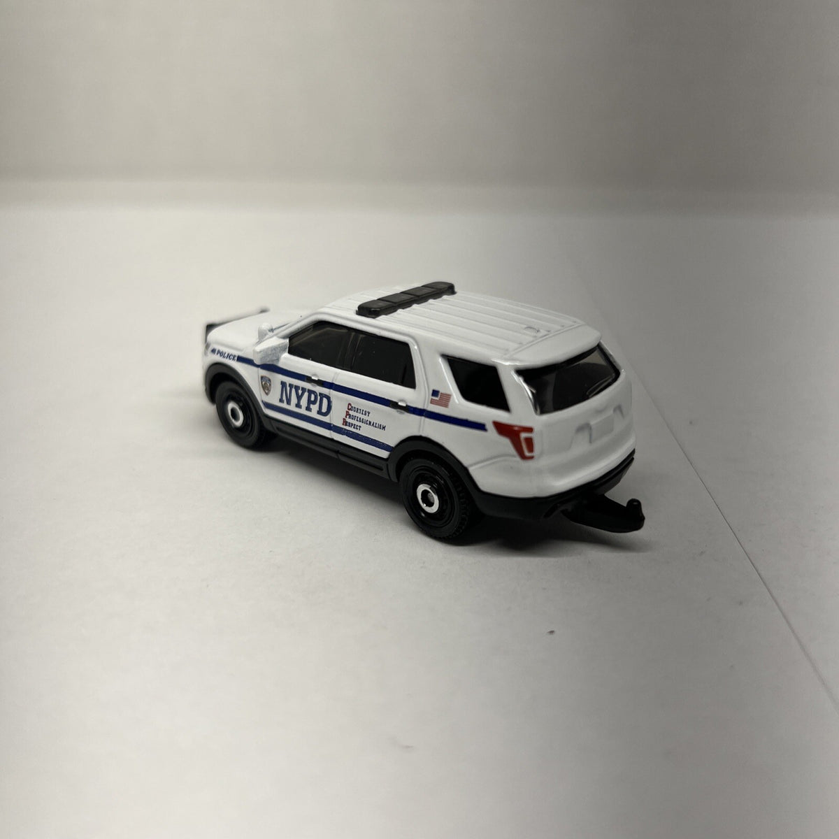 2016 Ford Explorer Interceptor Utility NYPD Collectible 1/64 Scale Diecast Model