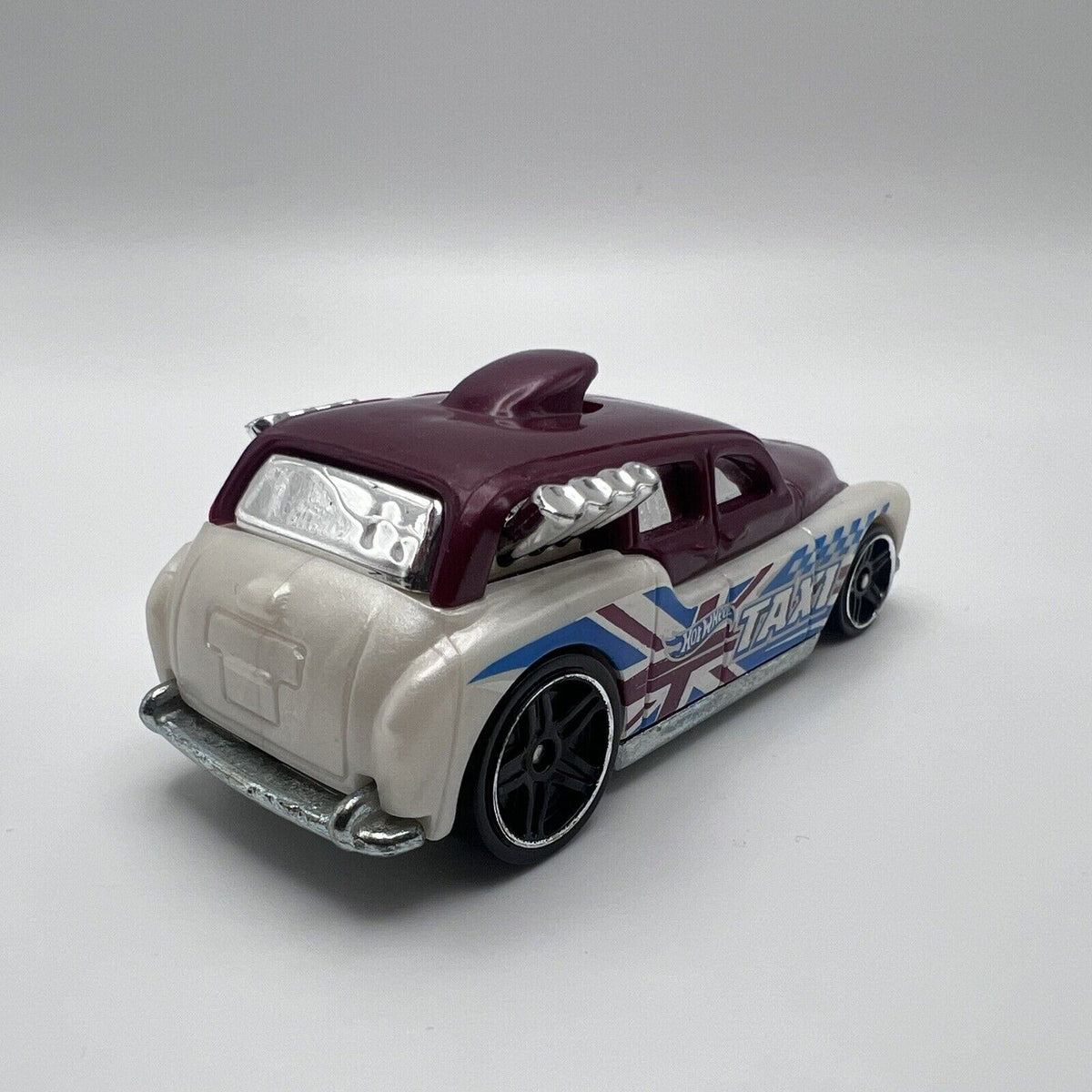 HOT WHEELS 1/64 COCKNEY CAB II British Theme Loose