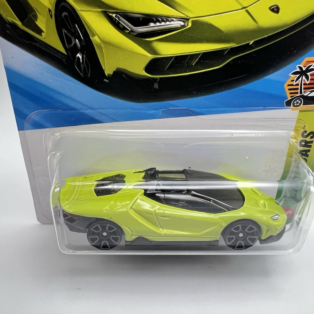 Hot Wheels Mainline 2016 LAMBORGHINI CENTENARIO ROADSTER Case F Green Color