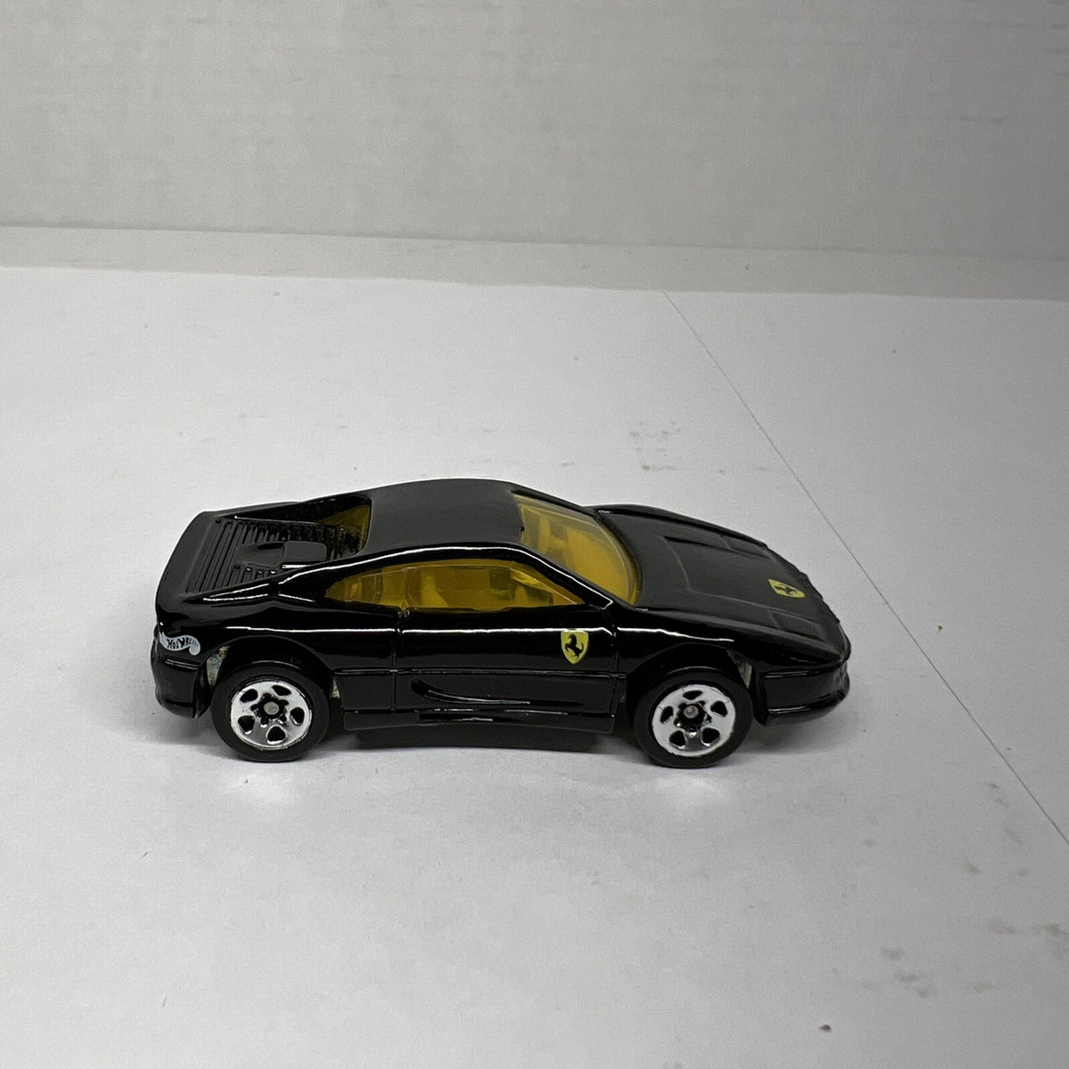 "HOT WHEELS" ~ 1995 ~ BLACK FERRARI 355 ~ GREAT VINTAGE CONDITION