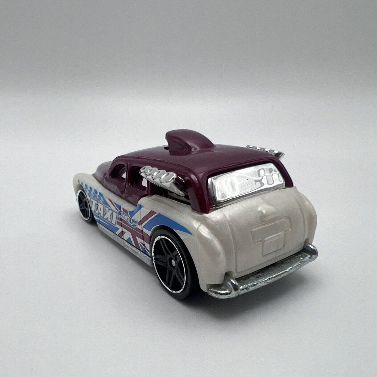 HOT WHEELS 1/64 COCKNEY CAB II British Theme Loose