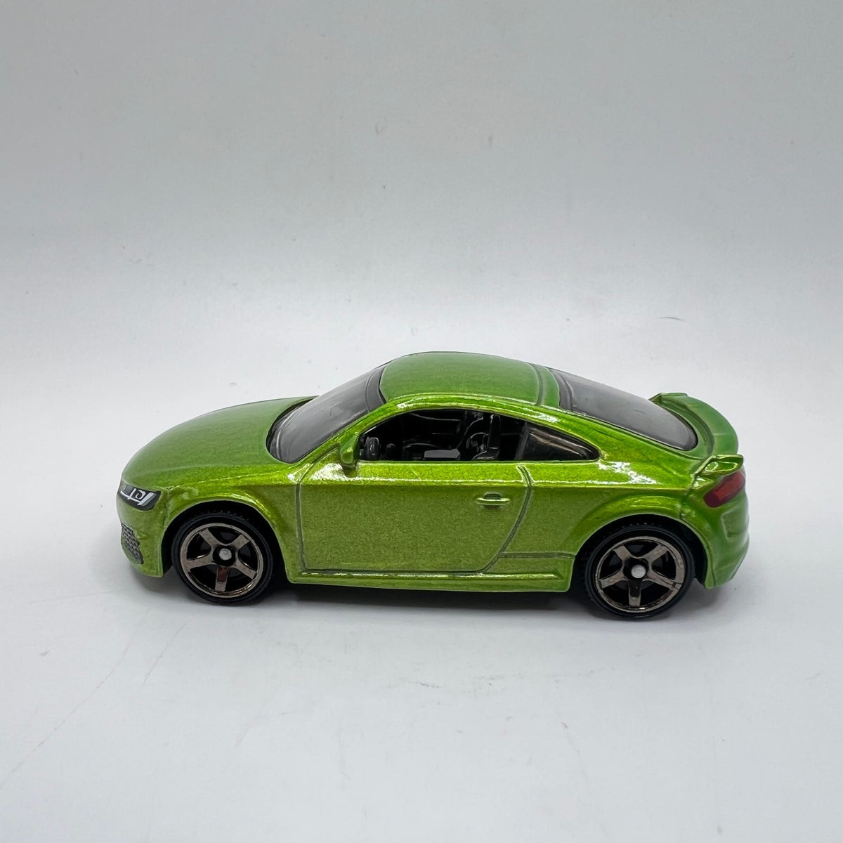 Matchbox '19 Audi TT RS Metallic Green LOOSE 1/64