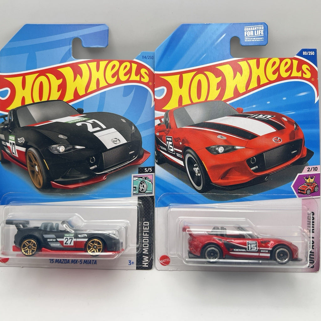 Hot Wheels 2015 Mazda MX-5 Miata - Set of 2