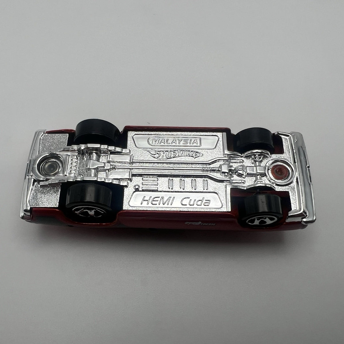 HOT WHEELS 1968 PLYMOUTH HEMI CUDA AMERICAN MUSCLE CAR ADULT COLLECTIBLE DIECAST