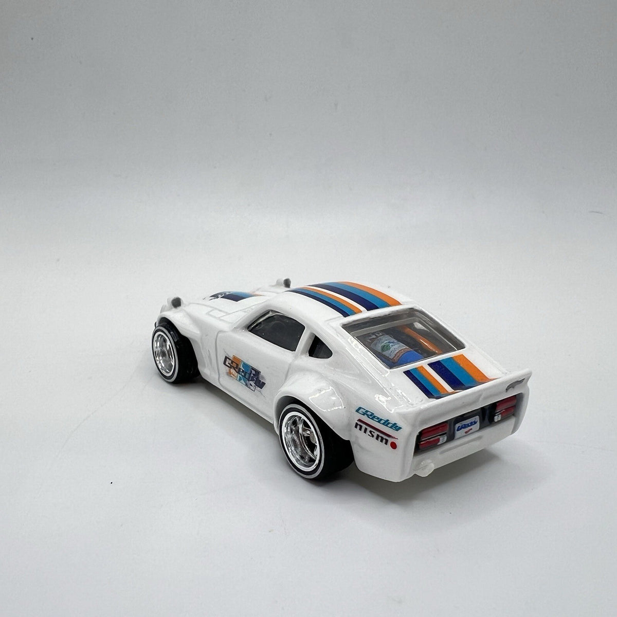 Hot Wheels Custom Datsun 240Z Custom Greddy White With Real Riders