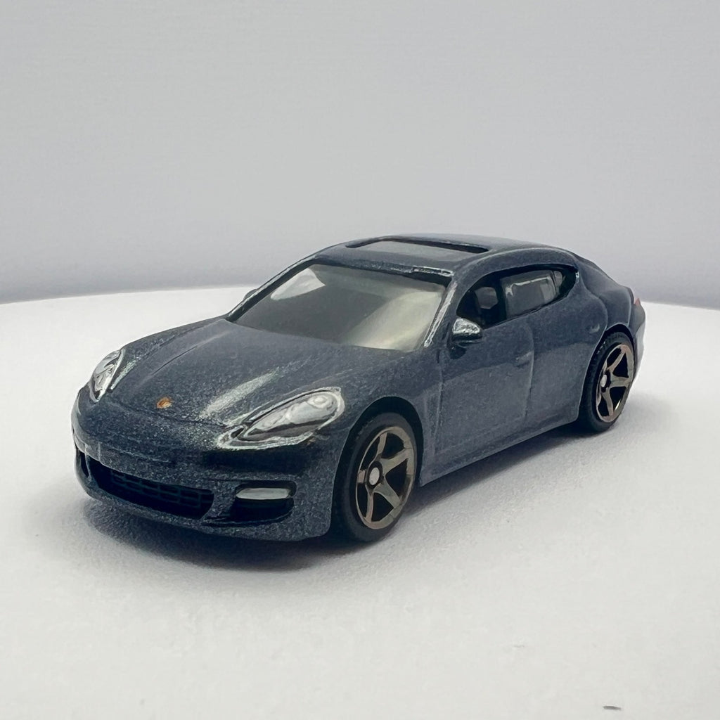 Matchbox 2010 Porsche Panamera Dark Blue Make Waves LOOSE 1/64