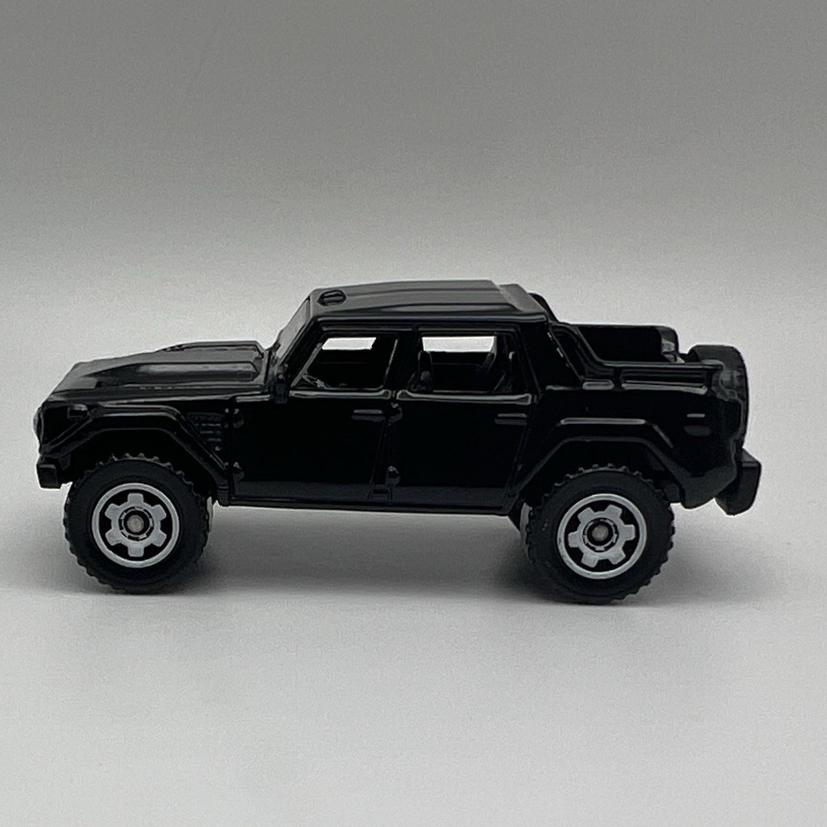 2019 Matchbox Autobahn Express Lamborghini LM002 Pickup Truck Black 1:64 NM