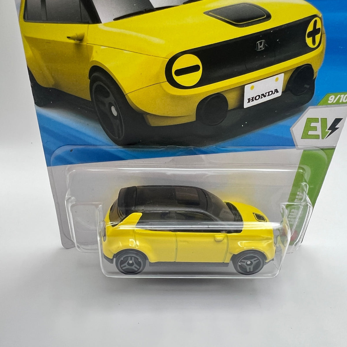 Hot Wheels HW EV 9/10 Custom 2020 Honda e 115/250 New For 2026 Yellow