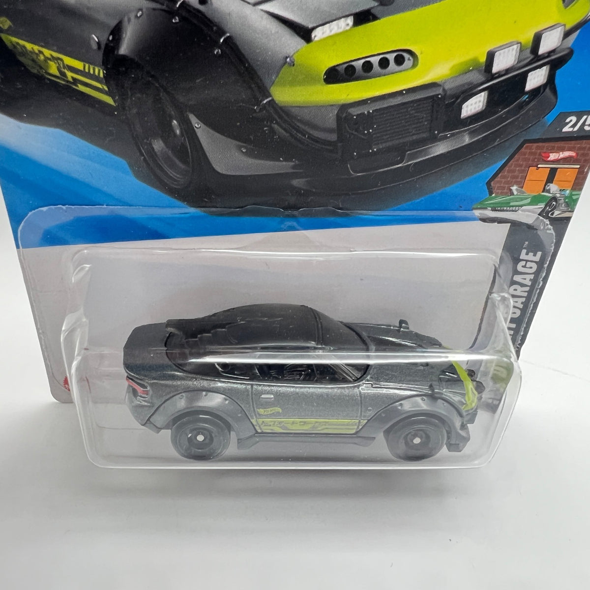 Hot Wheels Mazda MX-5 Miata Gray Legends Tour HW Dream Garage 2/5 1/250 2025